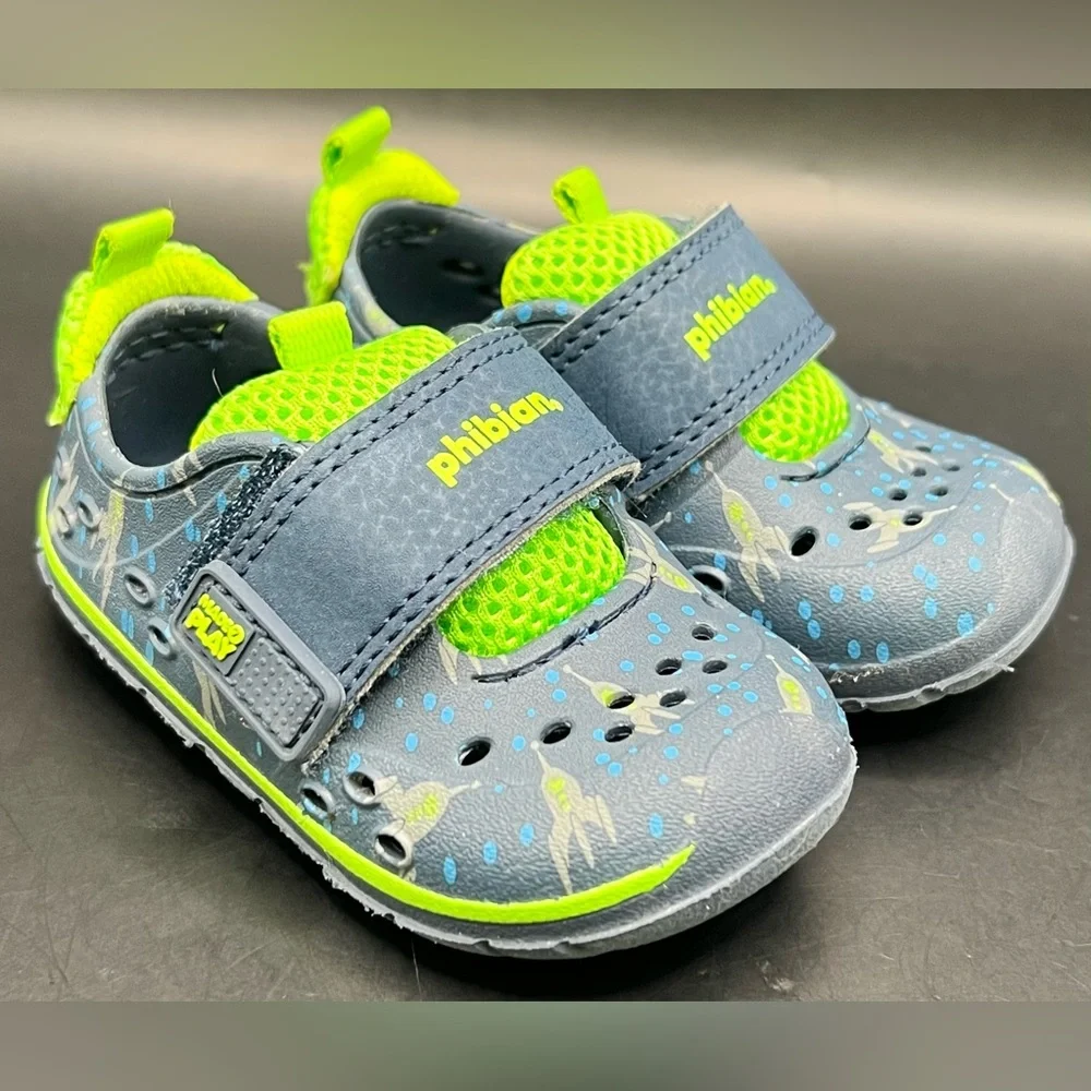 Stride Rite Kids Neon Green and Gray Water Shoes